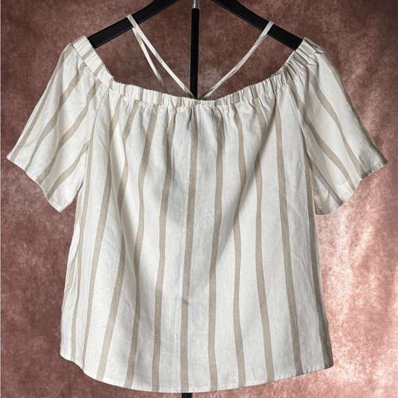 Vince Camuto Tops - Vince Camuto Off Shoulder Linen Blend Blouse NWT Size S
